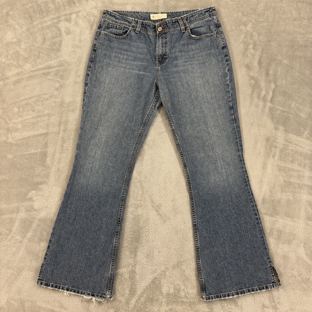 Buckle BKE Jeans Womens 33x31 Blue‎ Regular Bootcut Flare Distress VTG Y2K Sassy